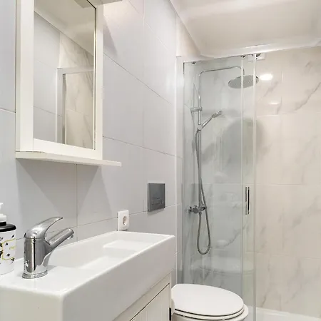 Апартаменти Machadinho Cosy By Soulplaces